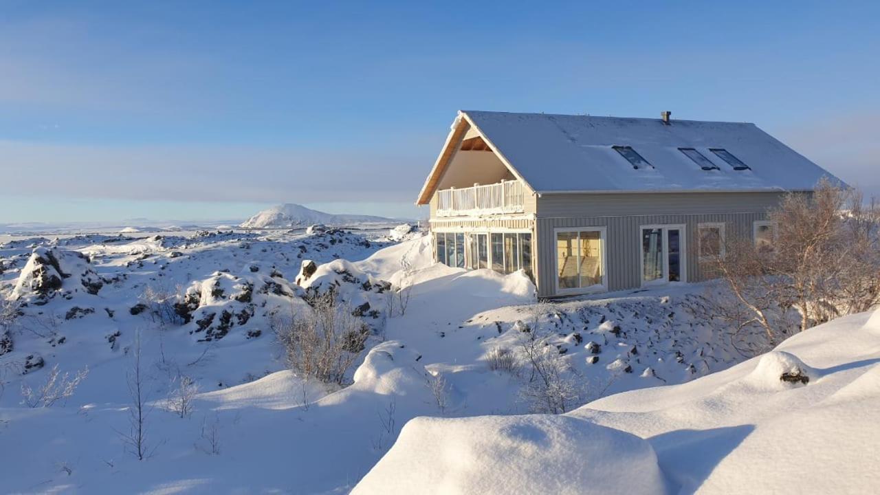Slow Travel Myvatn - Þufa - Private Homestay エクステリア 写真