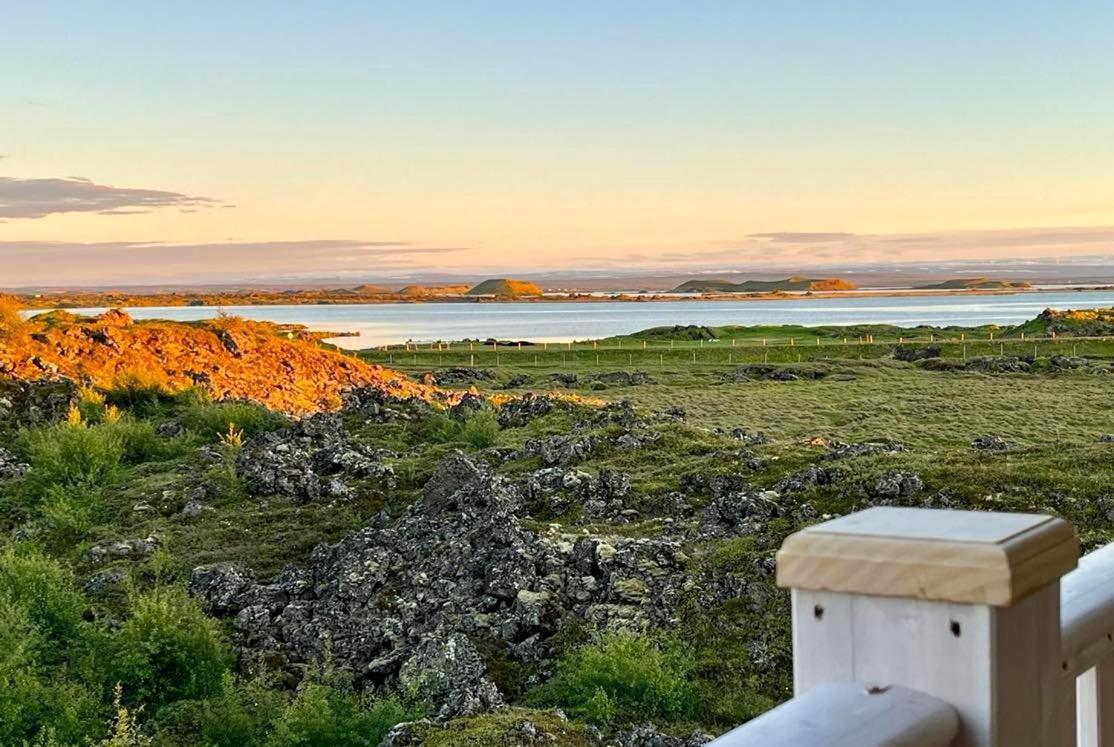 Slow Travel Myvatn - Þufa - Private Homestay エクステリア 写真